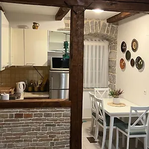  Apartment Marina Kroatien